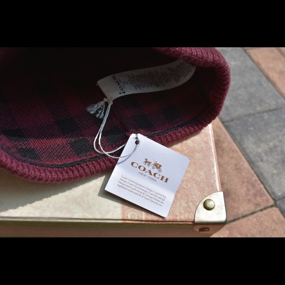 READ DESCRIPTION CAREFULLY ❄️ Coach Plaid POM Hats ❄️ - Picture 5 of 12